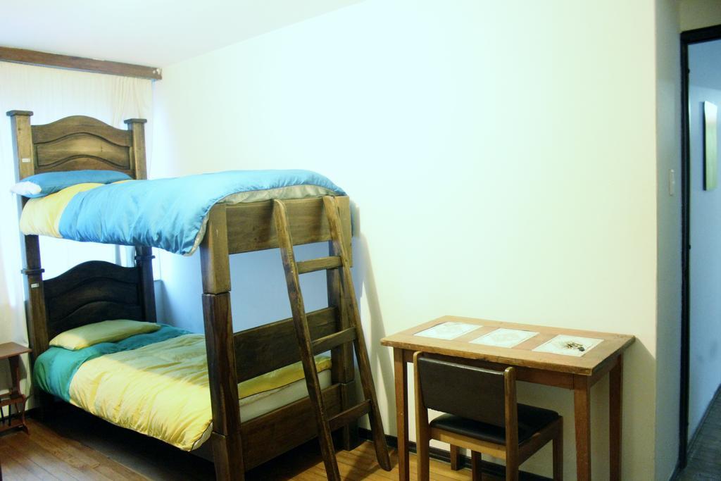 Hostal La Pinta Богота Екстер'єр фото