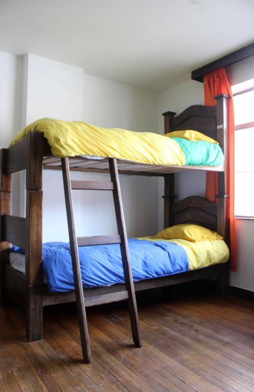 Hostal La Pinta Богота Екстер'єр фото