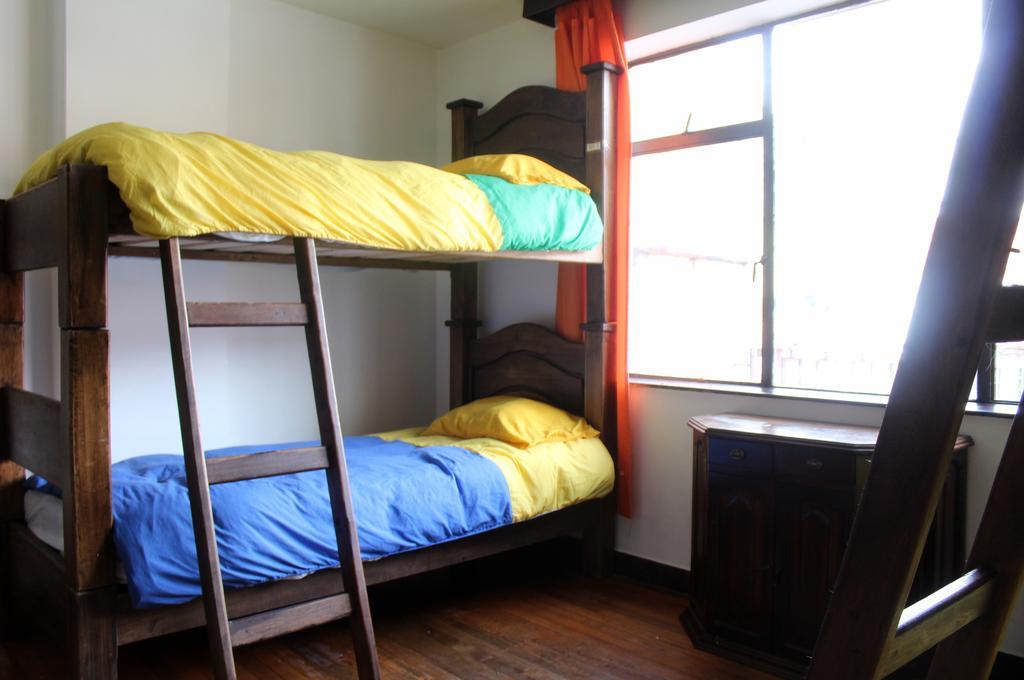 Hostal La Pinta Богота Екстер'єр фото