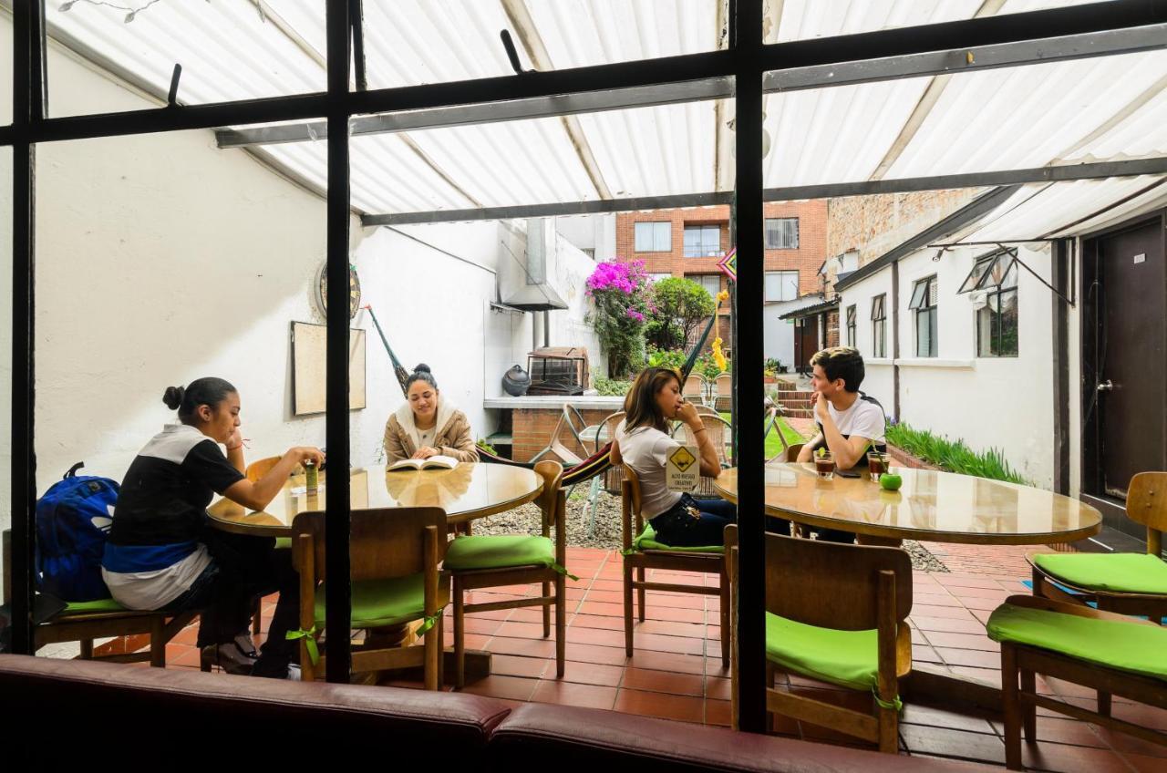 Hostal La Pinta Богота Екстер'єр фото