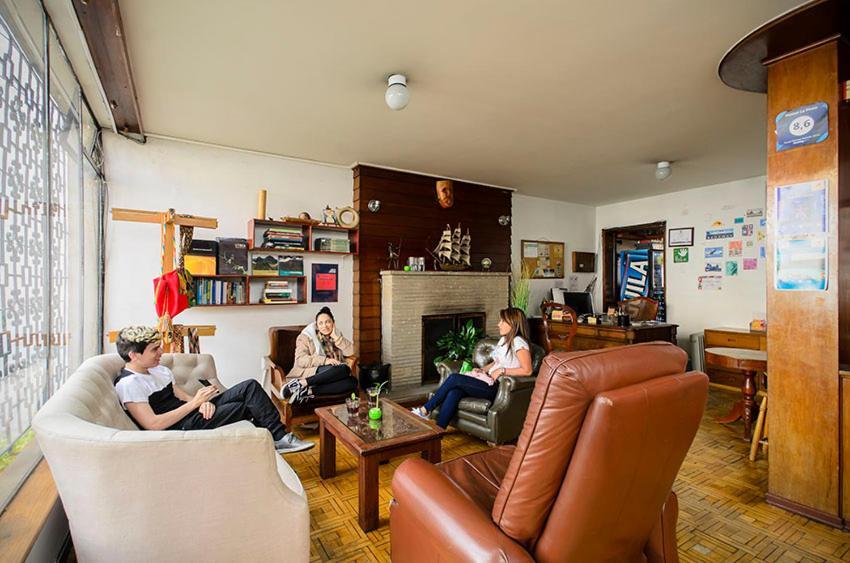 Hostal La Pinta Богота Екстер'єр фото