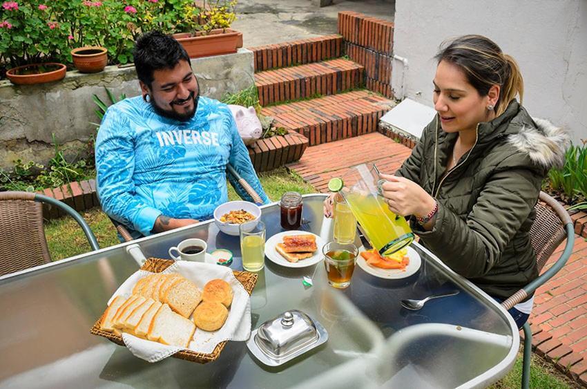 Hostal La Pinta Богота Екстер'єр фото